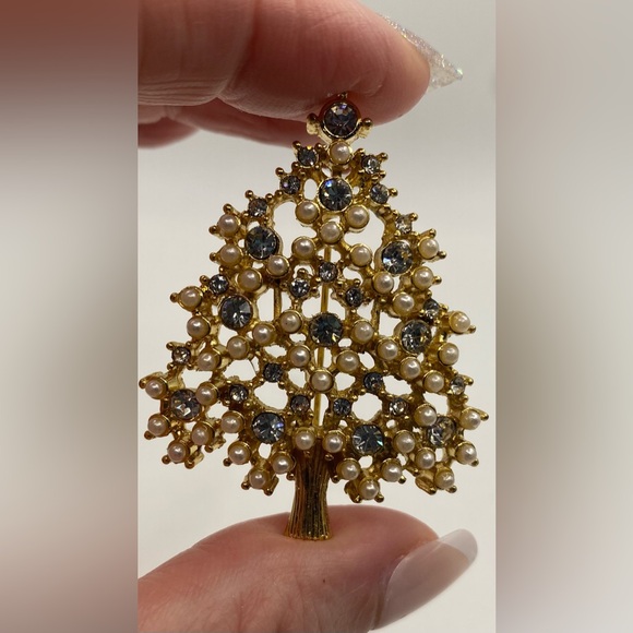 Eisenberg Ice Faceted Glass Gems Faux Pearl Tree Brooch - Picture 1 of 5